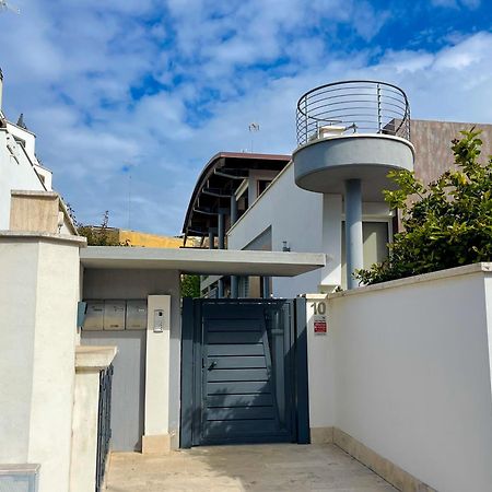 The Shabby House - Charming Seaside Retreat In Central Anzio, Steps From Beach And Train Station Exterior foto