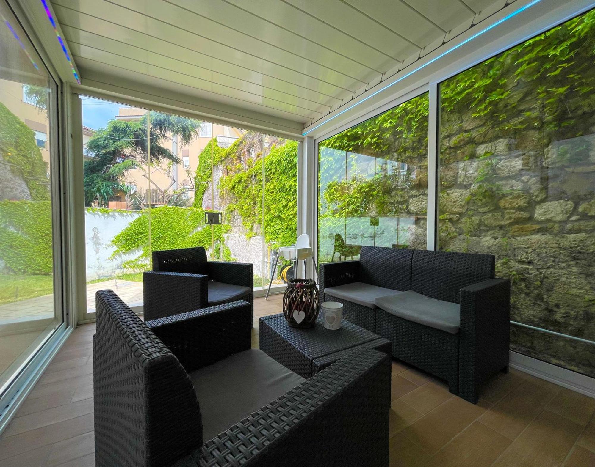The Shabby House - Charming Seaside Retreat In Central Anzio, Steps From Beach And Train Station Exterior foto