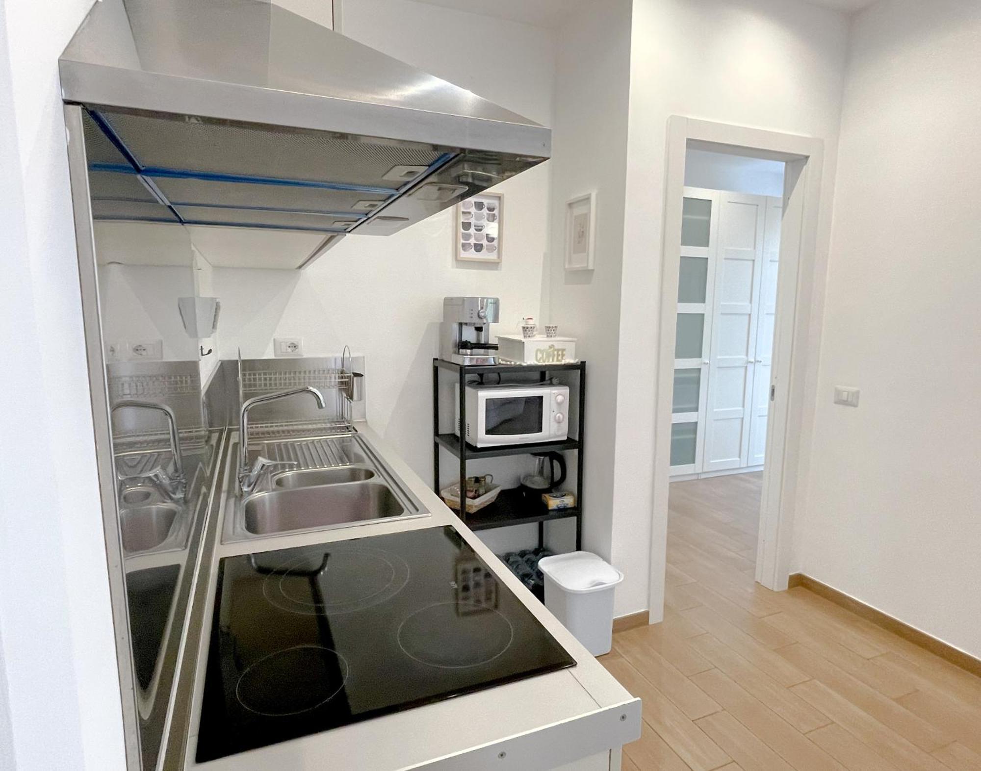 The Shabby House - Charming Seaside Retreat In Central Anzio, Steps From Beach And Train Station Exterior foto